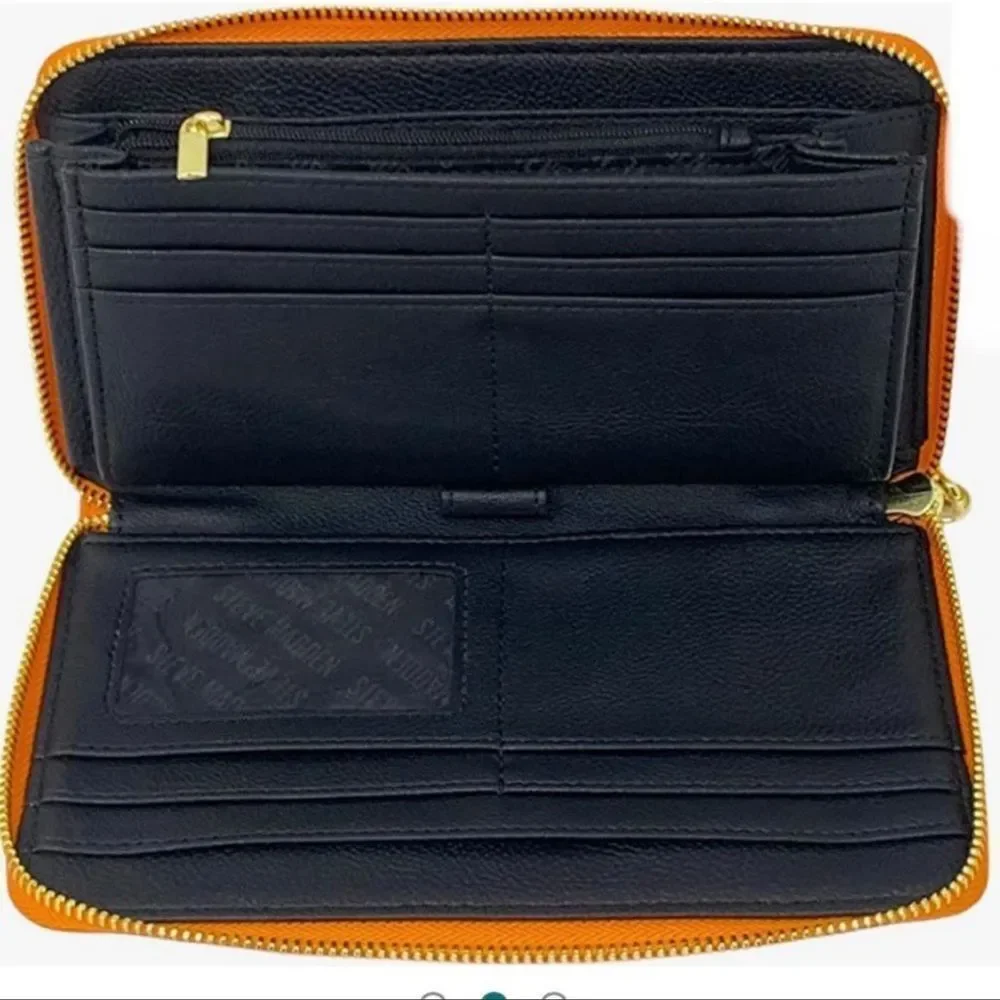 Steve Madden Tik Tok Viral Zip Around Wristlet